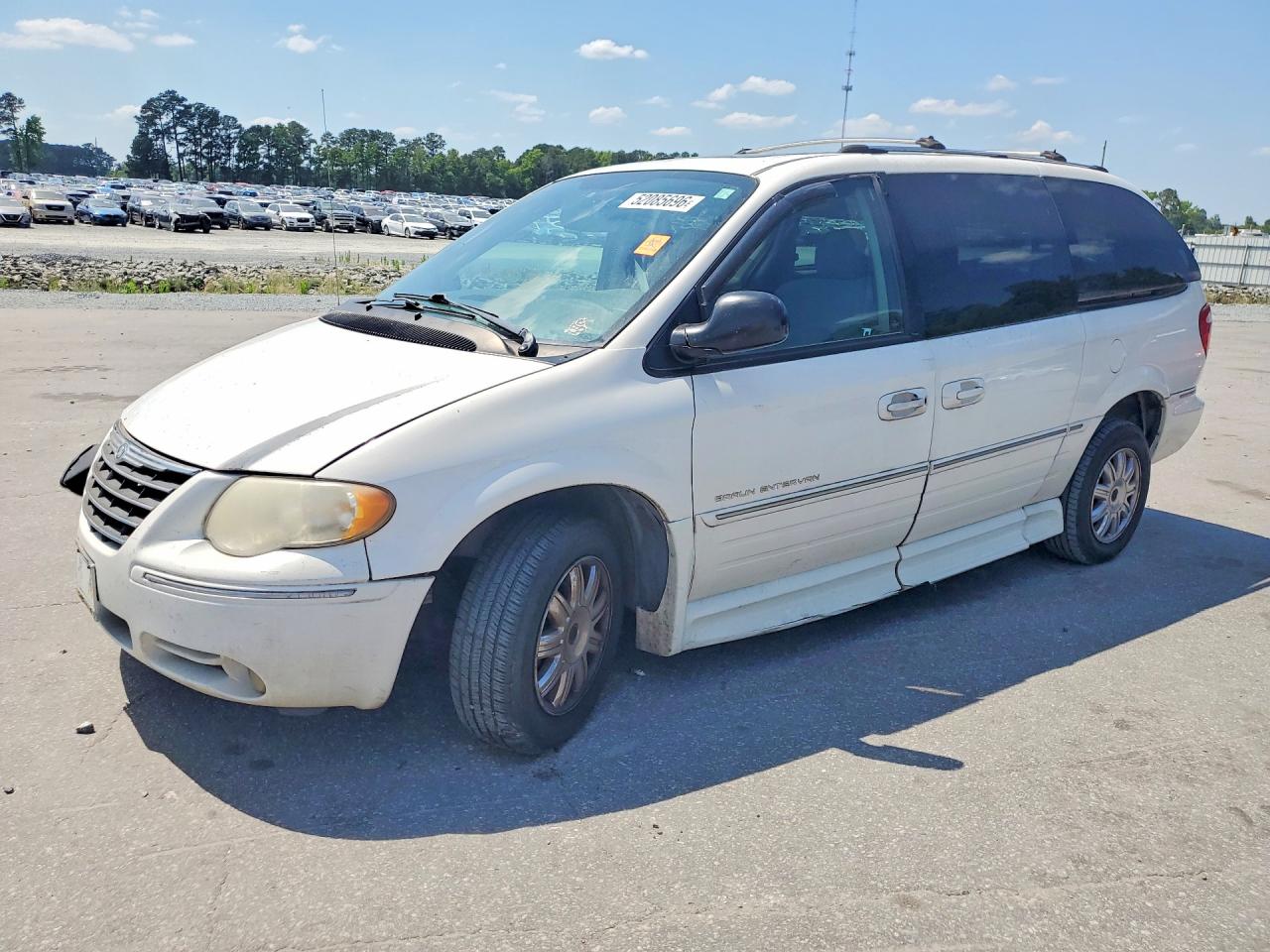 Salvage Chrysler Town & Country Image