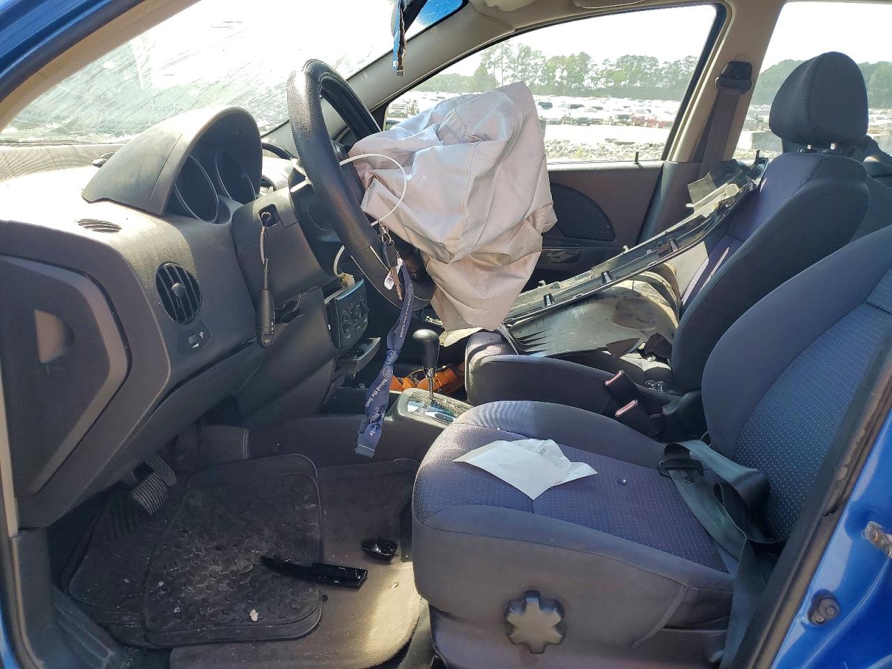 Chevrolet Aveo Base