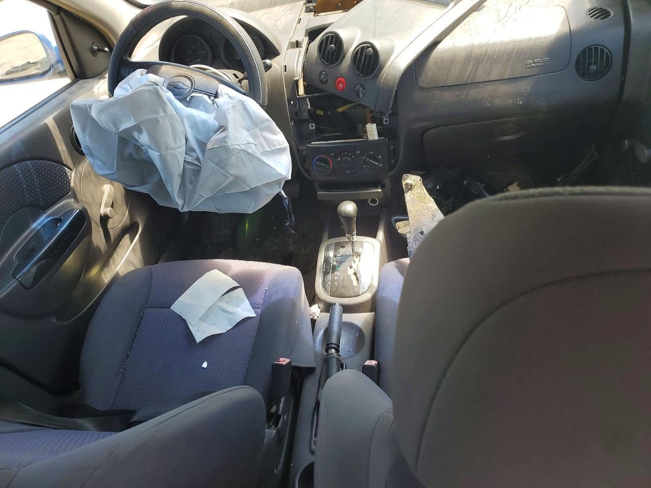 Chevrolet Aveo Base