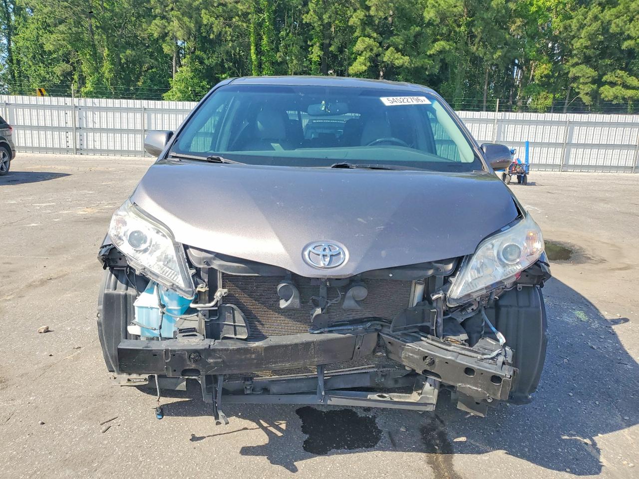 Toyota Sienna Xle 8-passenger