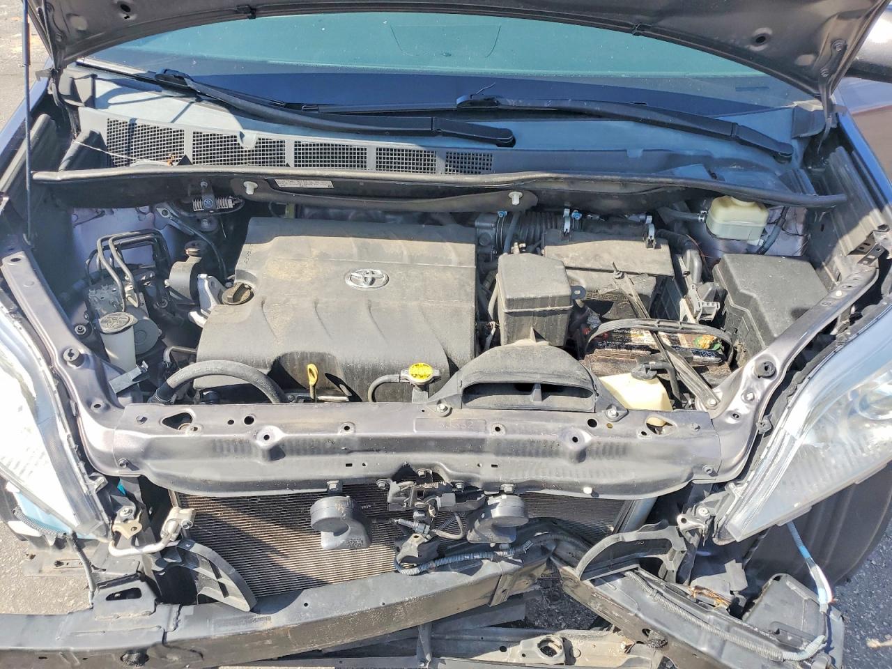 Toyota Sienna Xle 8-passenger