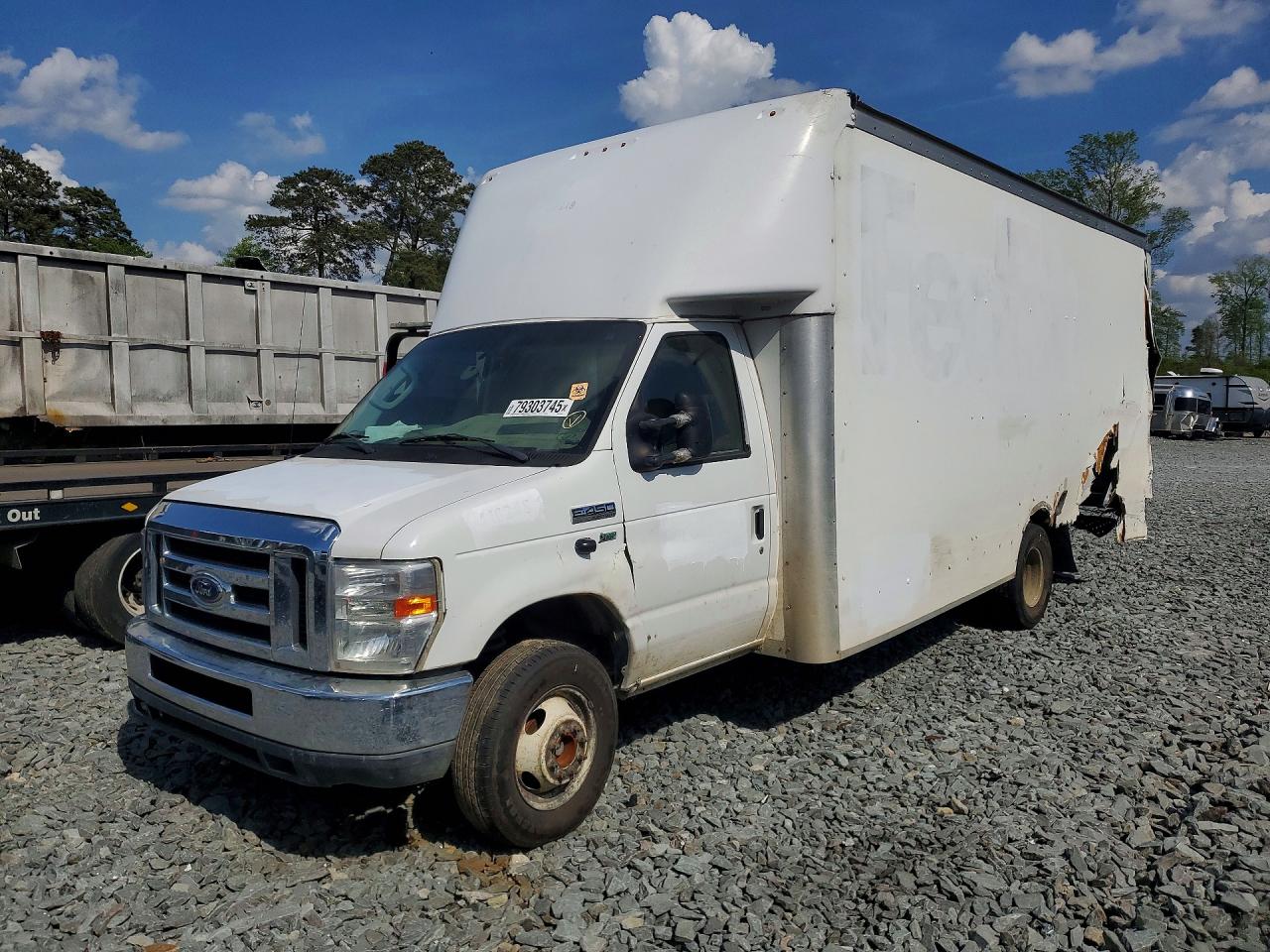 Salvage Ford Econoline Image