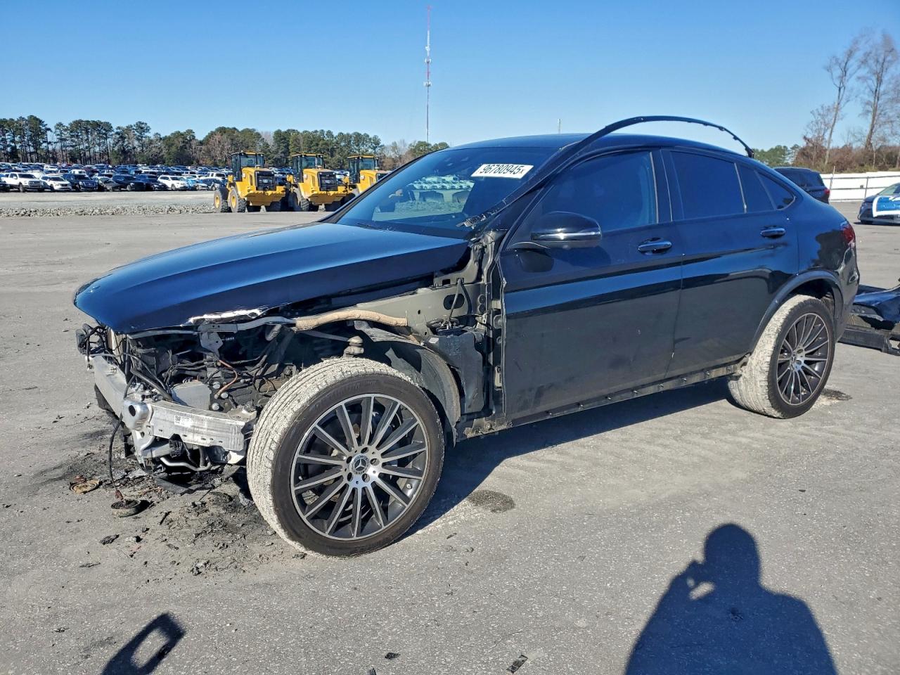 Salvage Mercedes-Benz GLC Image