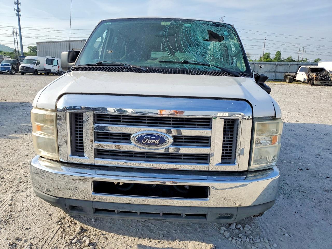 Ford Econoline E350 Super Duty Wagon