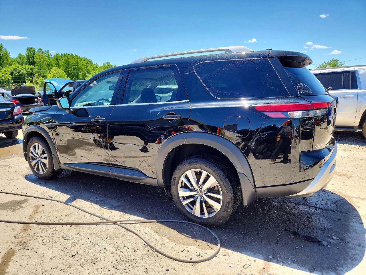 Nissan Pathfinder Sl