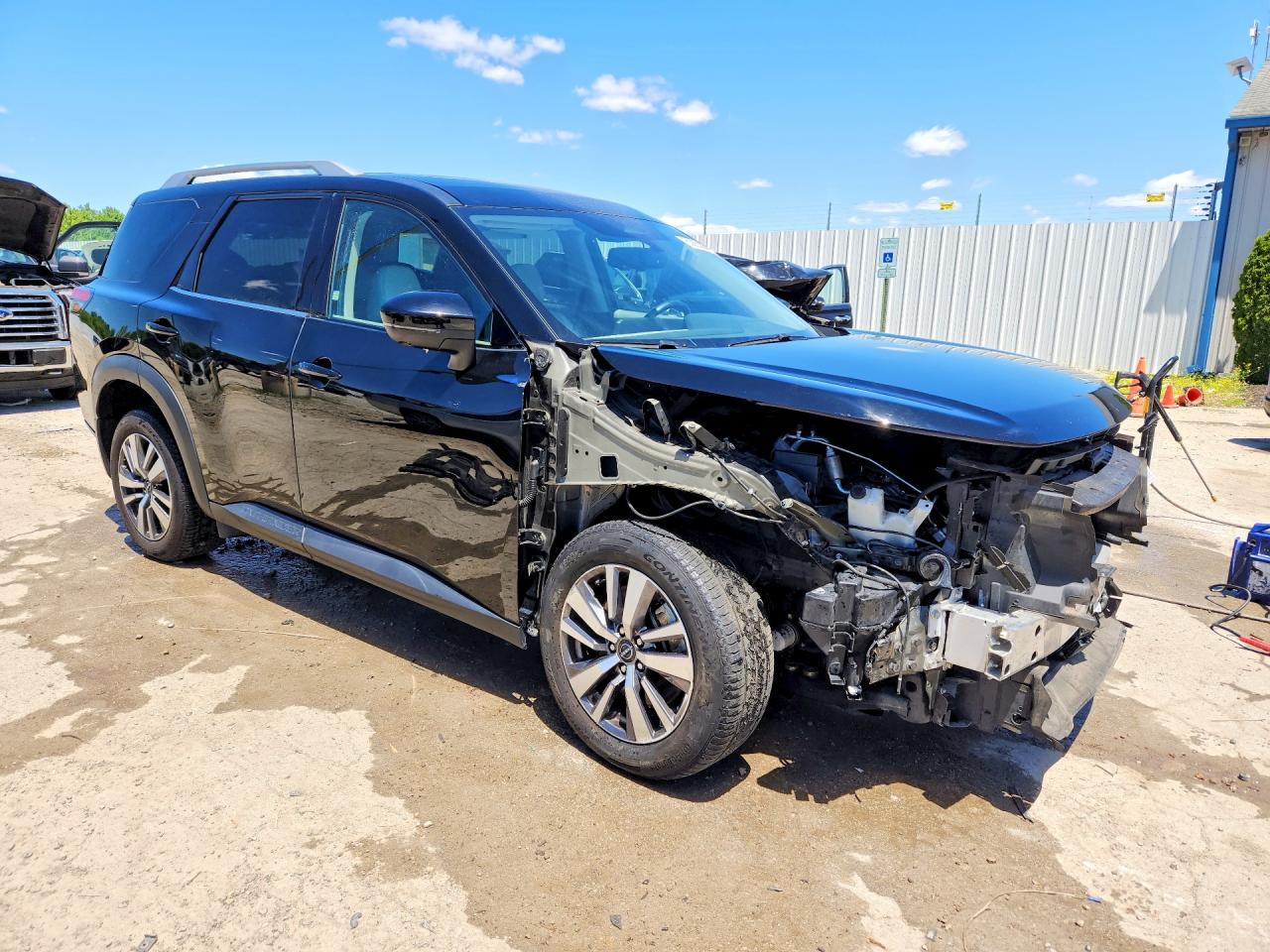 Nissan Pathfinder Sl