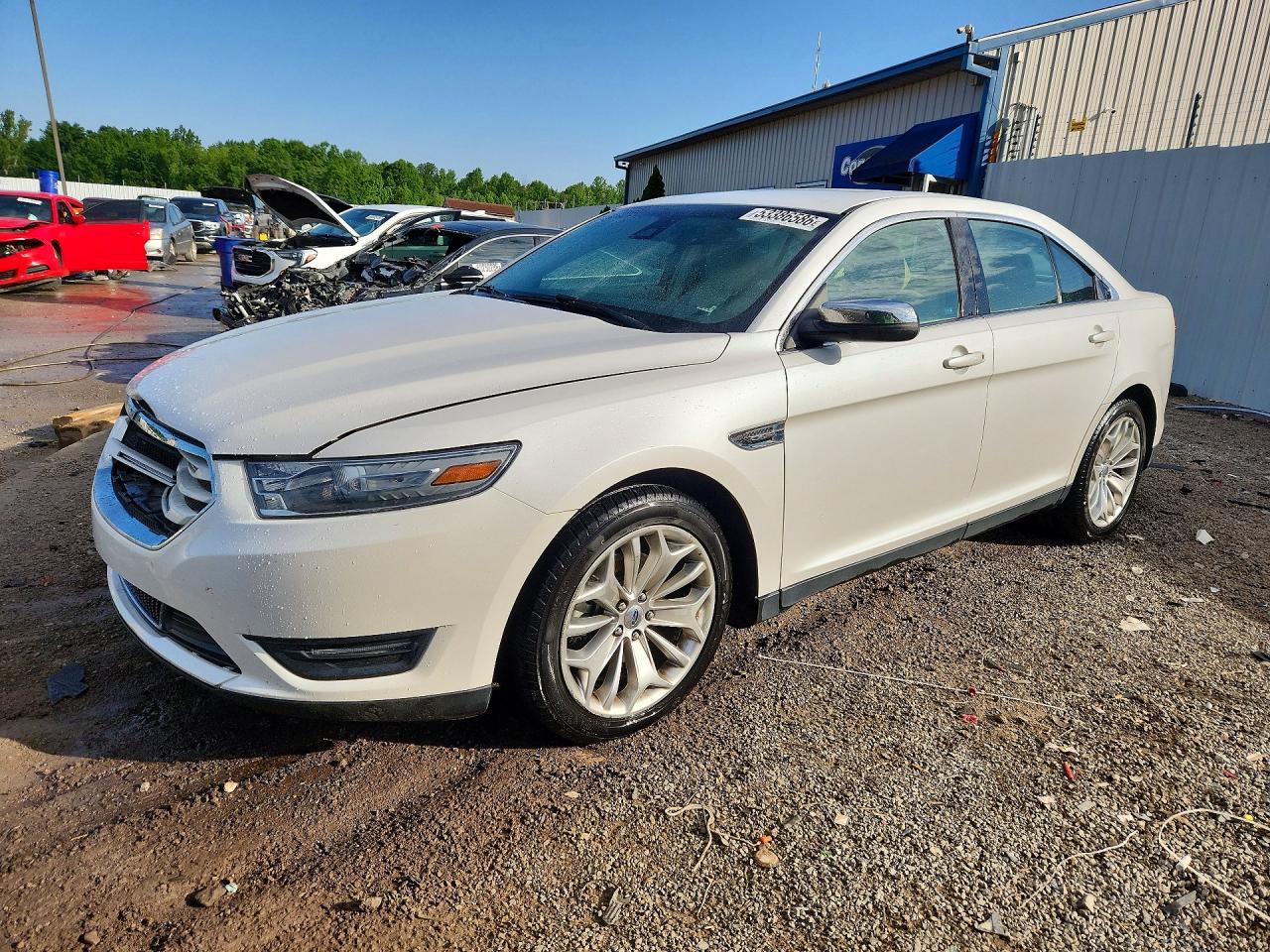 Salvage Ford Taurus Image