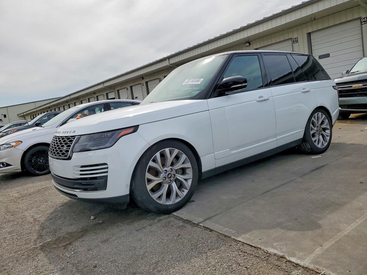 Salvage Land Rover Range Rover Image