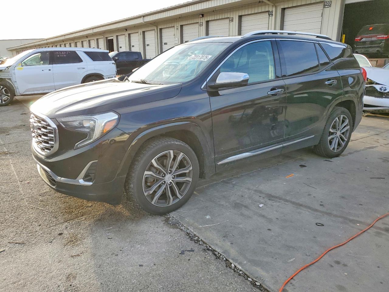 Salvage GMC Terrain Image