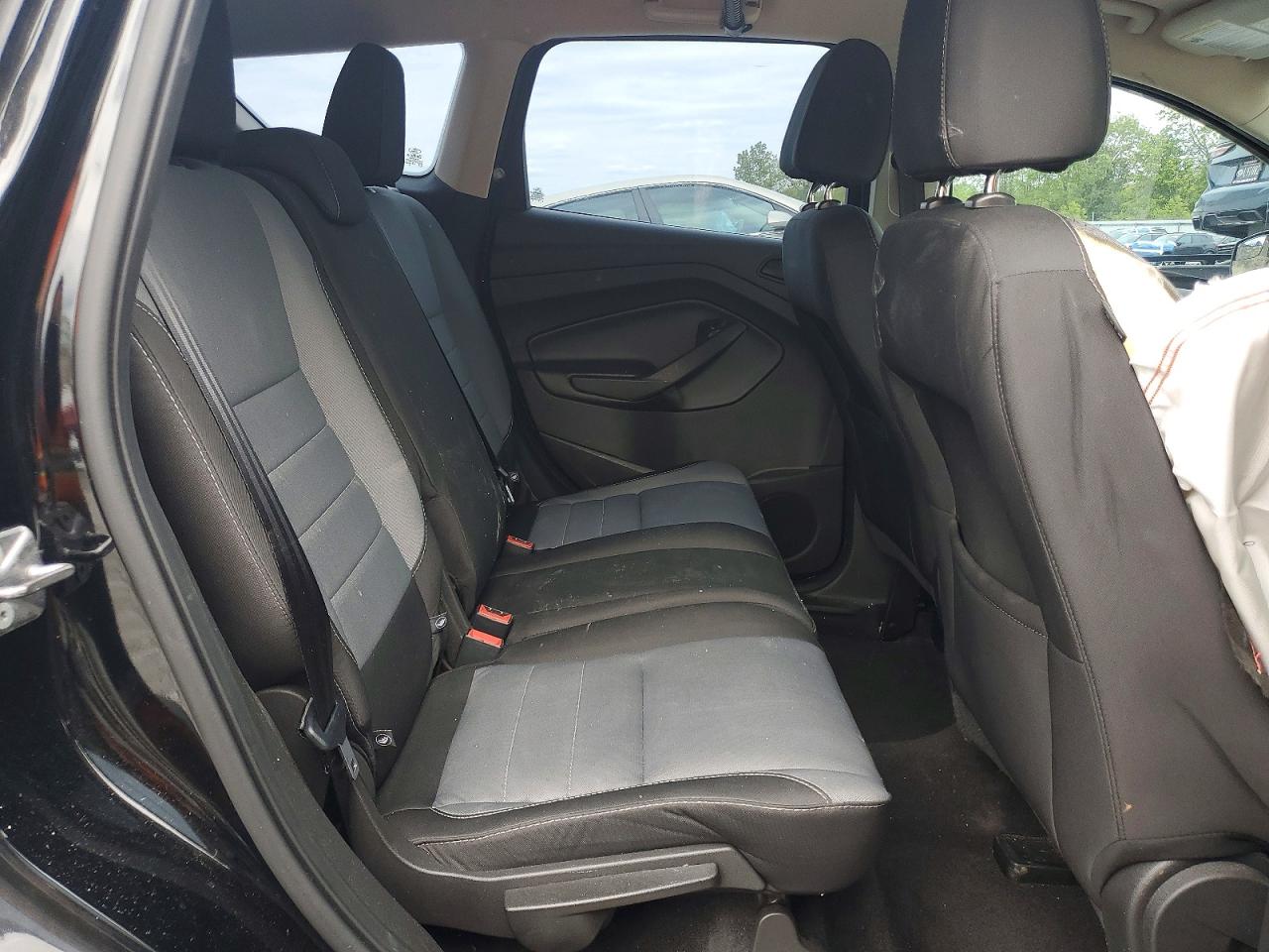 Ford Escape S