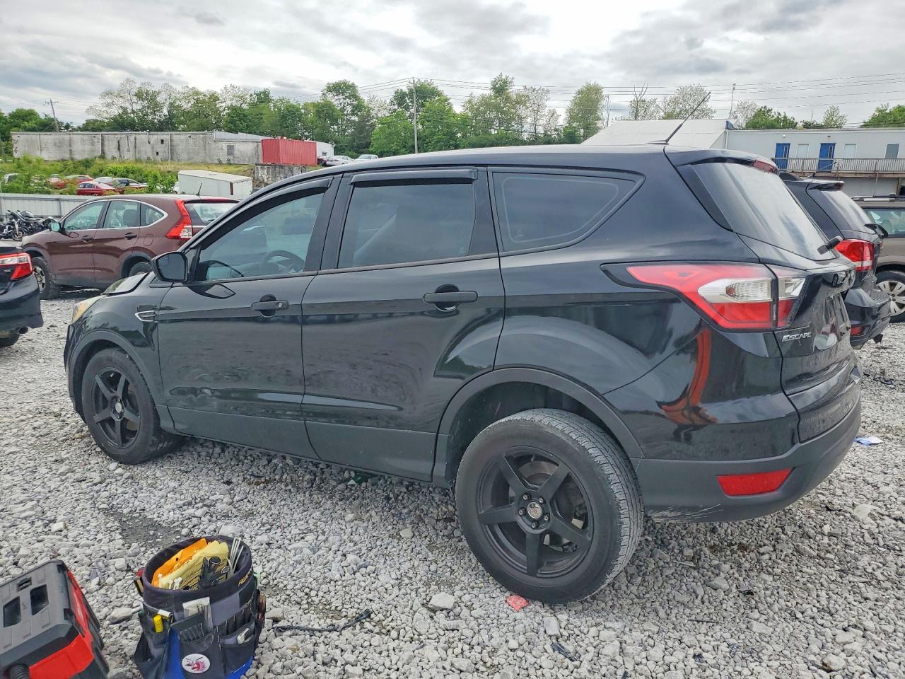Ford Escape S