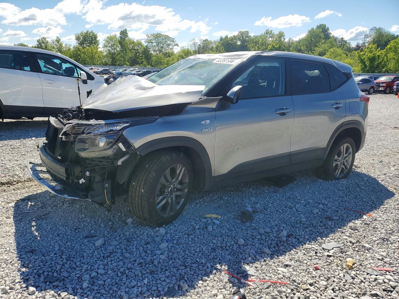Salvage Kia Seltos Image