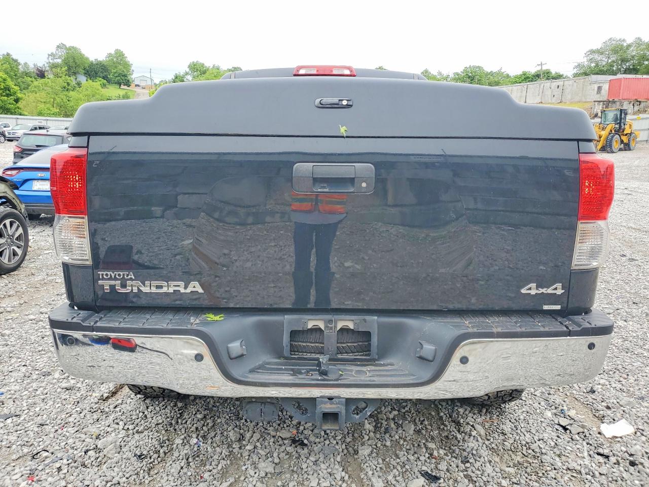 Toyota Tundra Crewmax Sr5