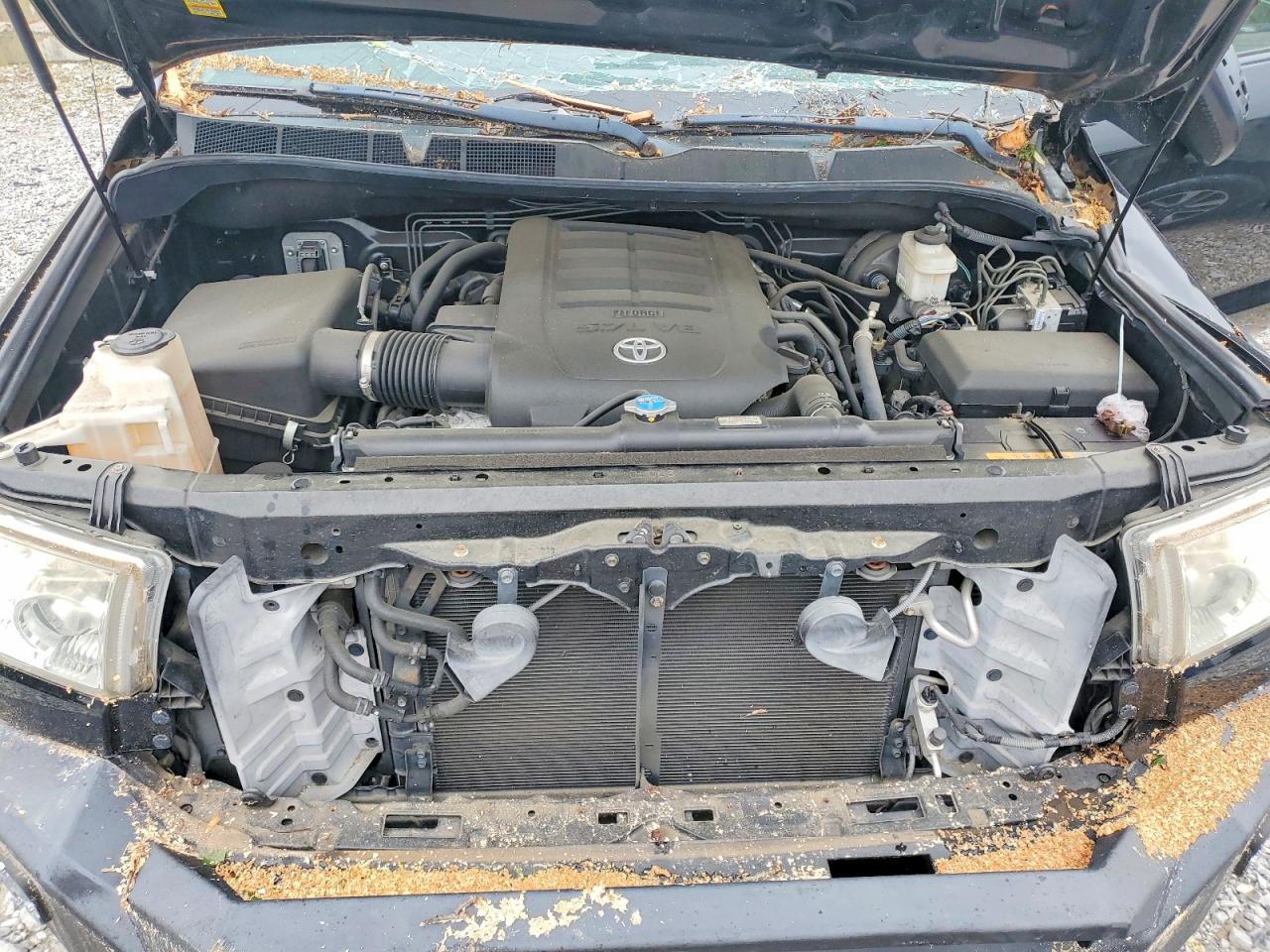 Toyota Tundra Crewmax Sr5