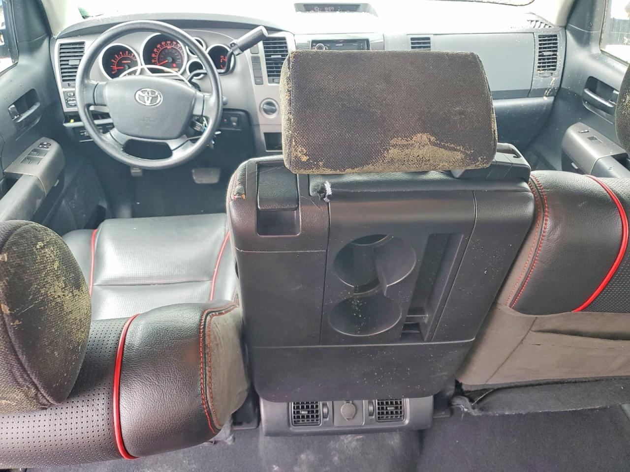 Toyota Tundra Crewmax Sr5