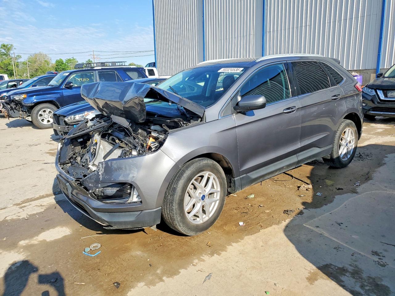 Salvage Ford Edge Image