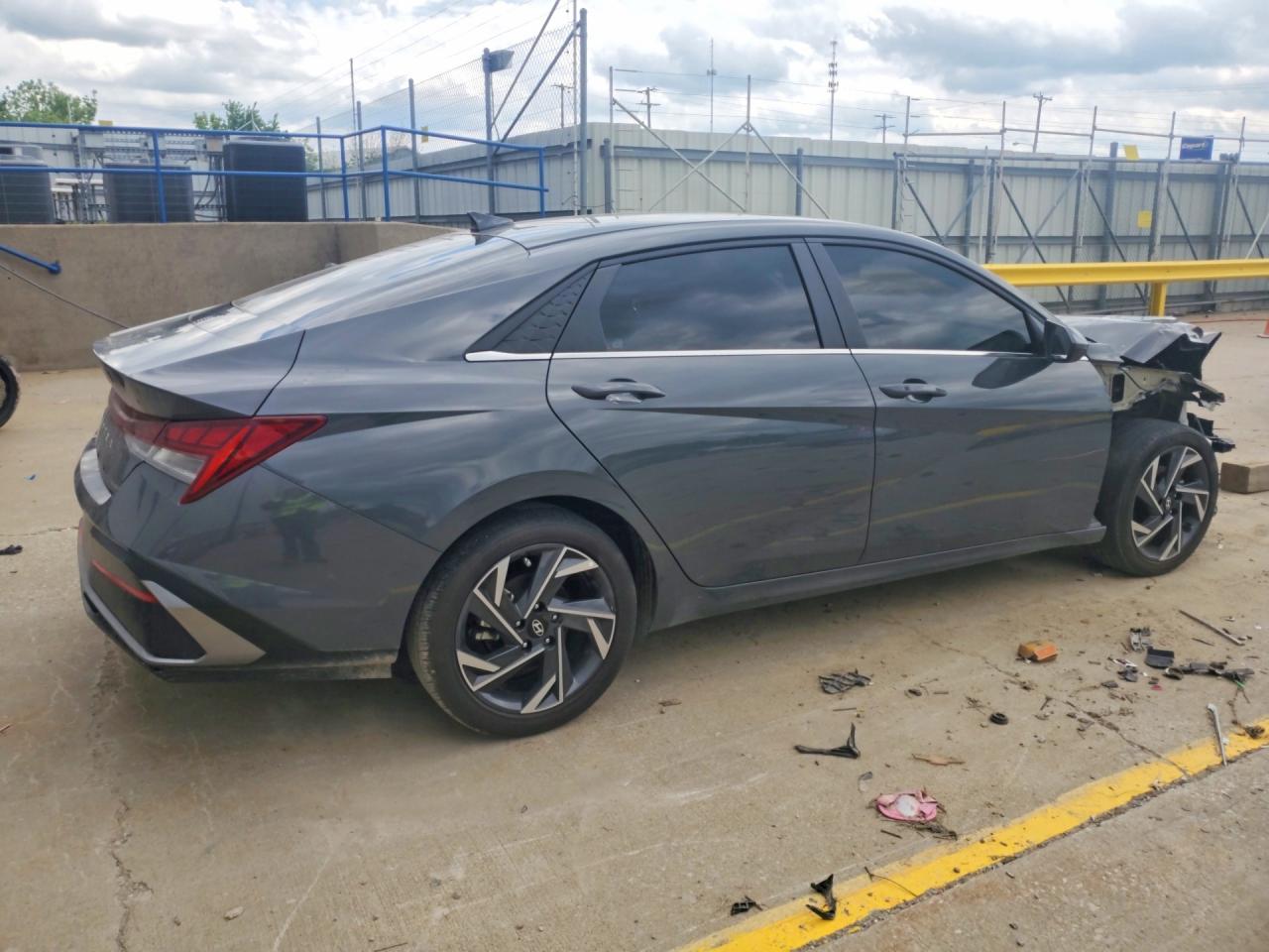 Hyundai ELANTRA Sel