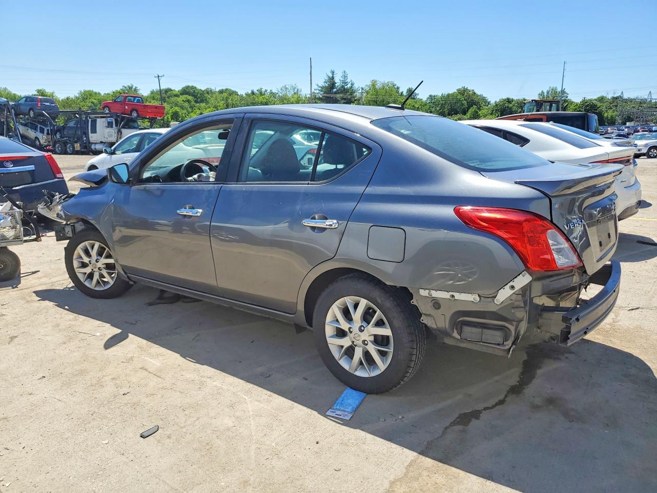 Nissan Versa Sv