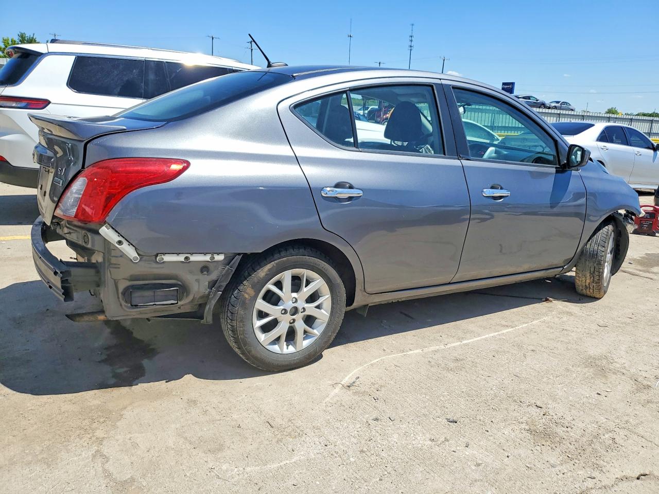 Nissan Versa Sv