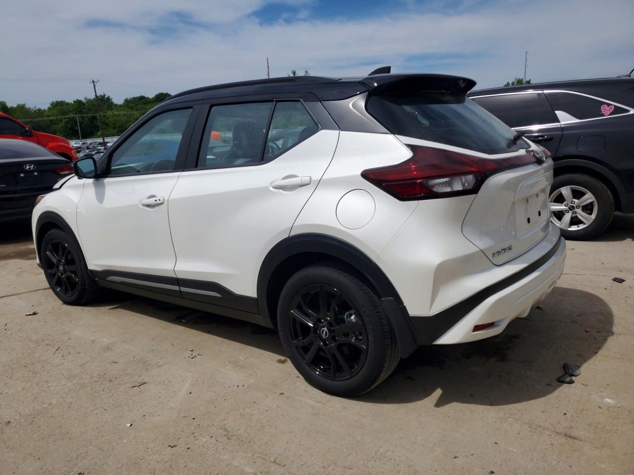 Nissan Kicks Sr
