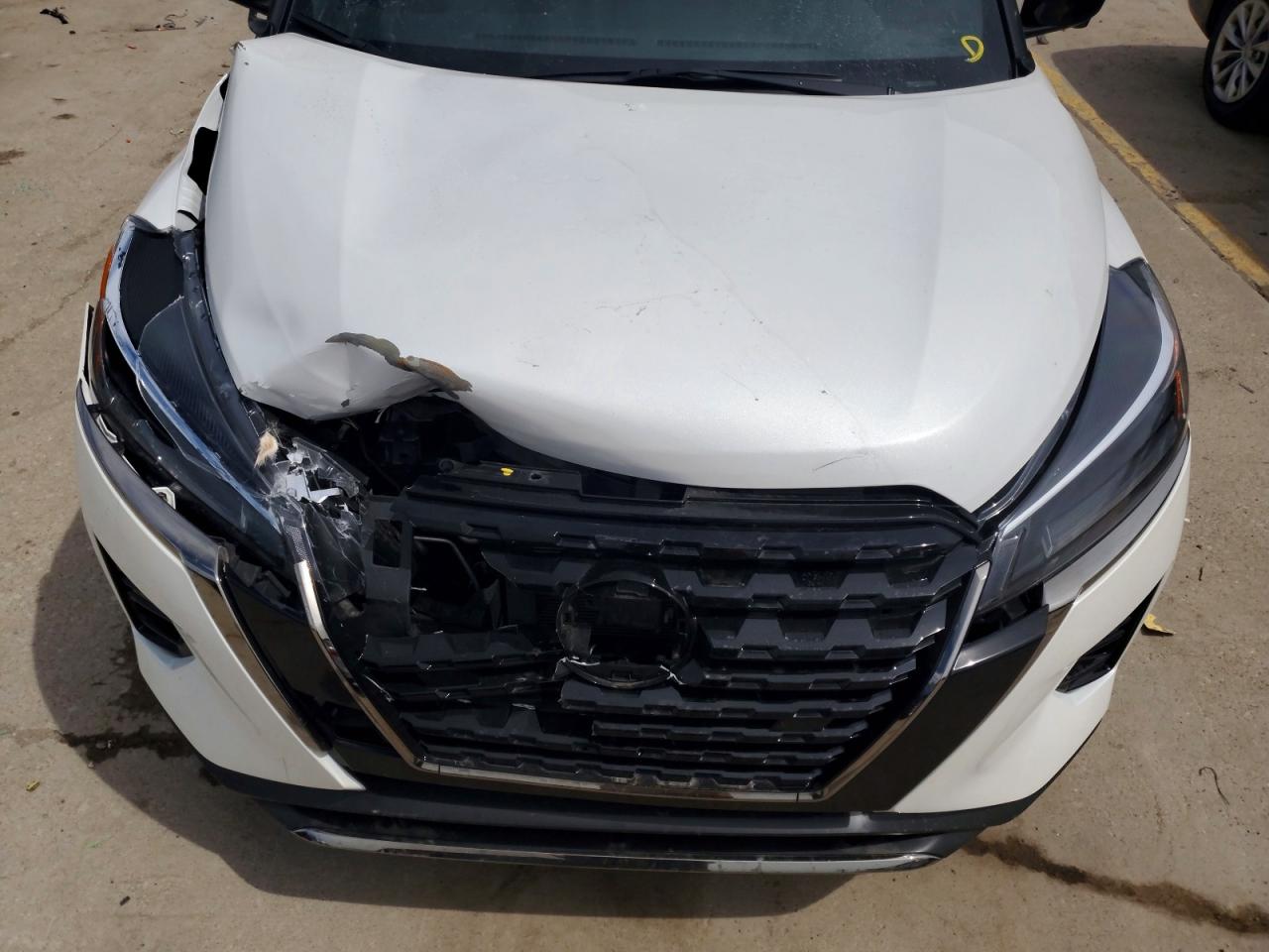 Nissan Kicks Sr