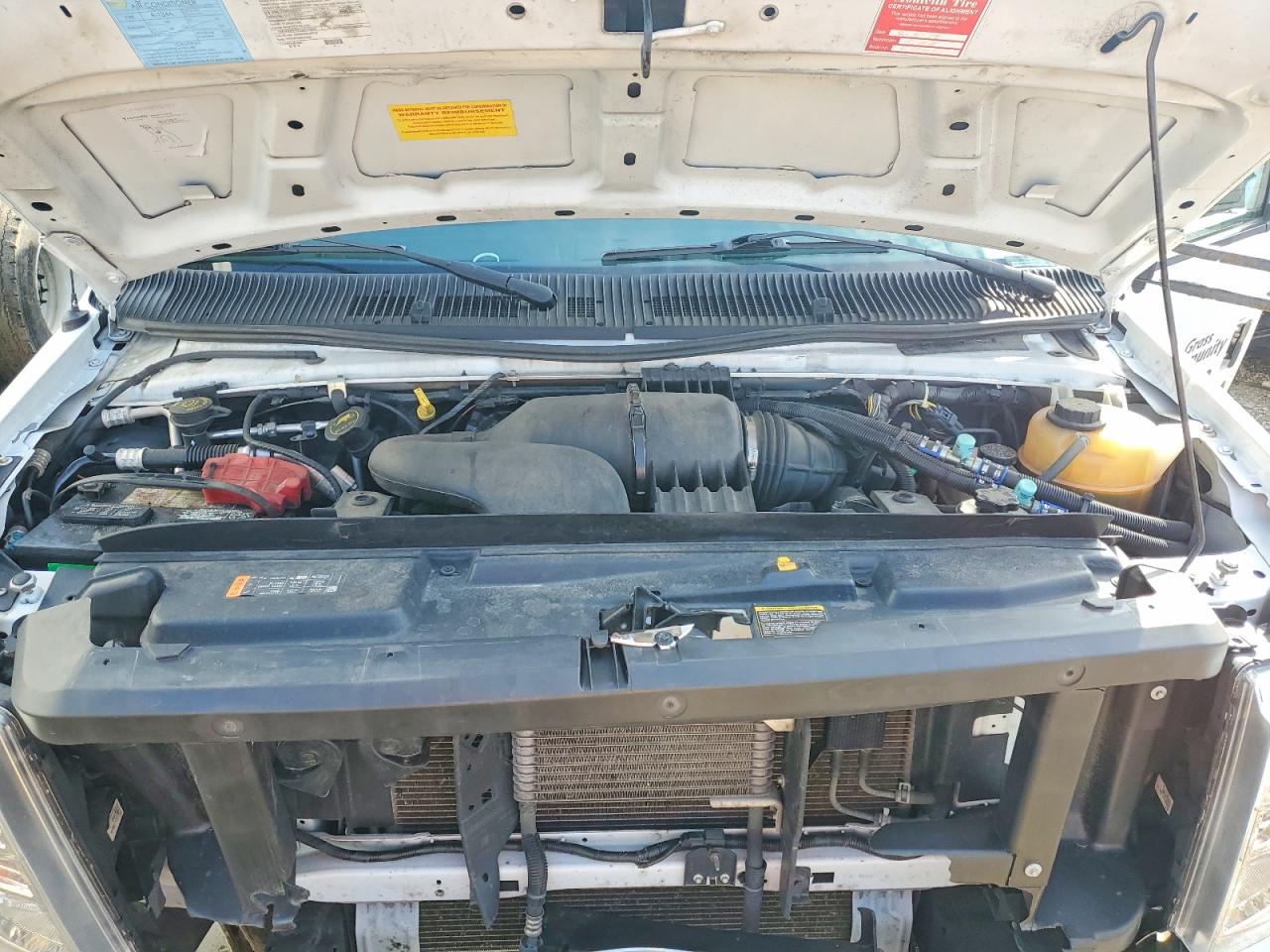 Ford Econoline E350 Super Duty Cutaway Van