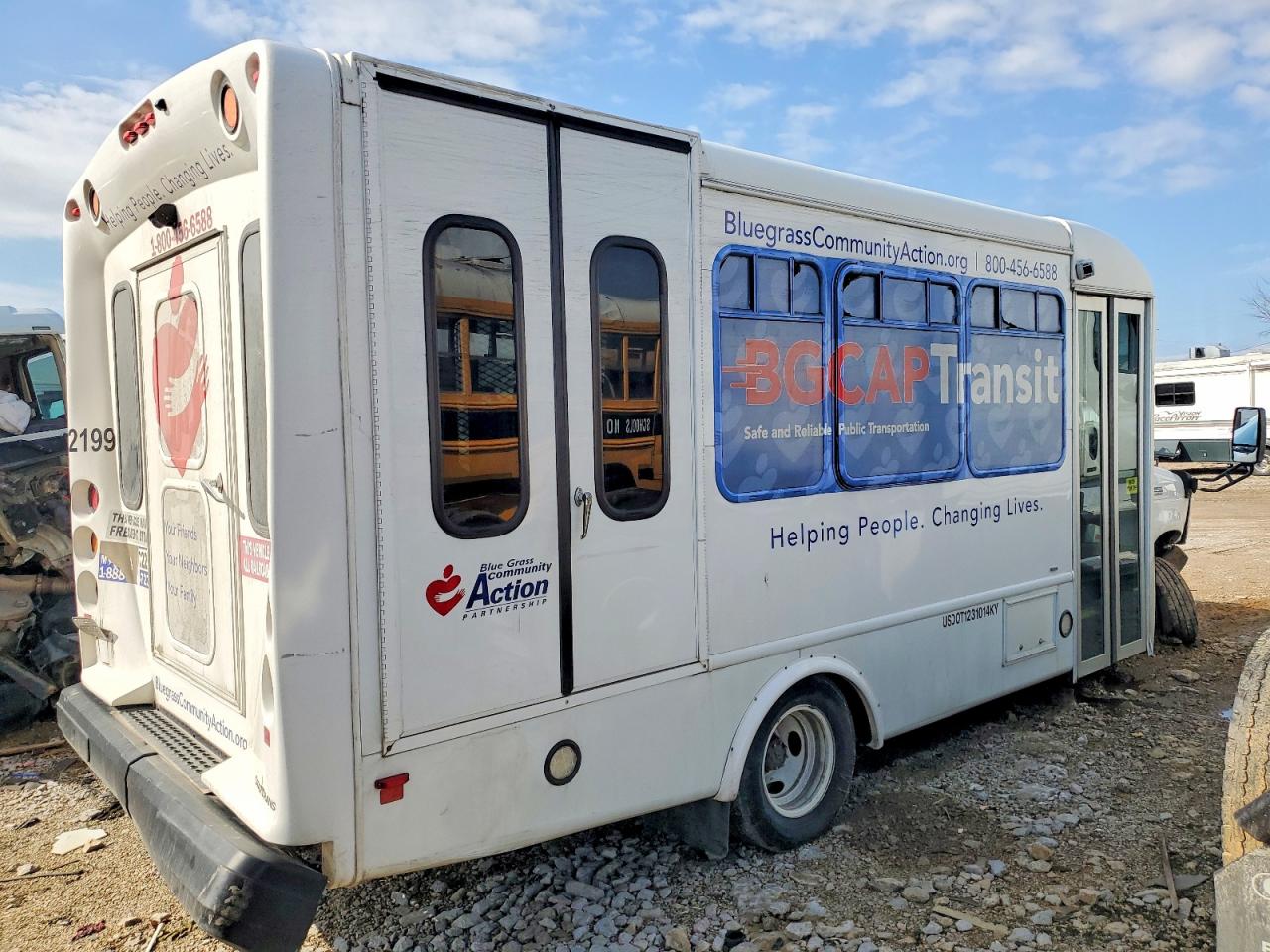 Ford Econoline E350 Super Duty Cutaway Van