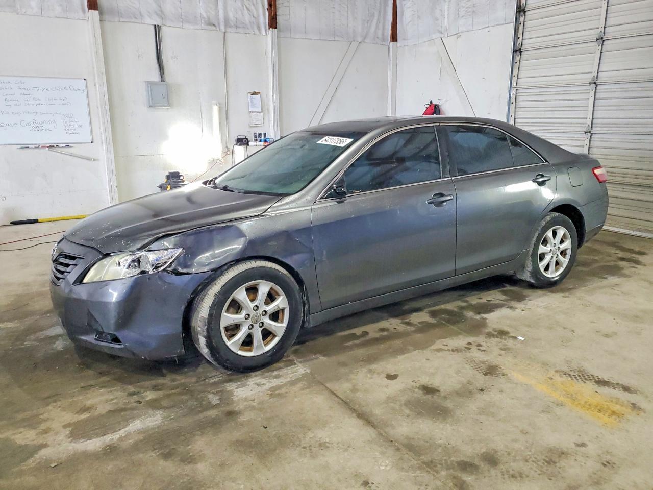 Salvage Toyota Camry Image