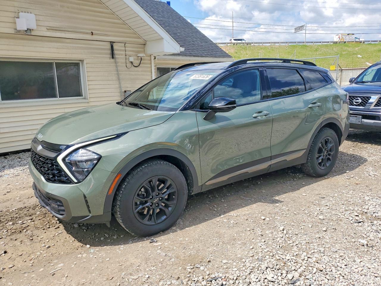 Salvage Kia Sportage Image