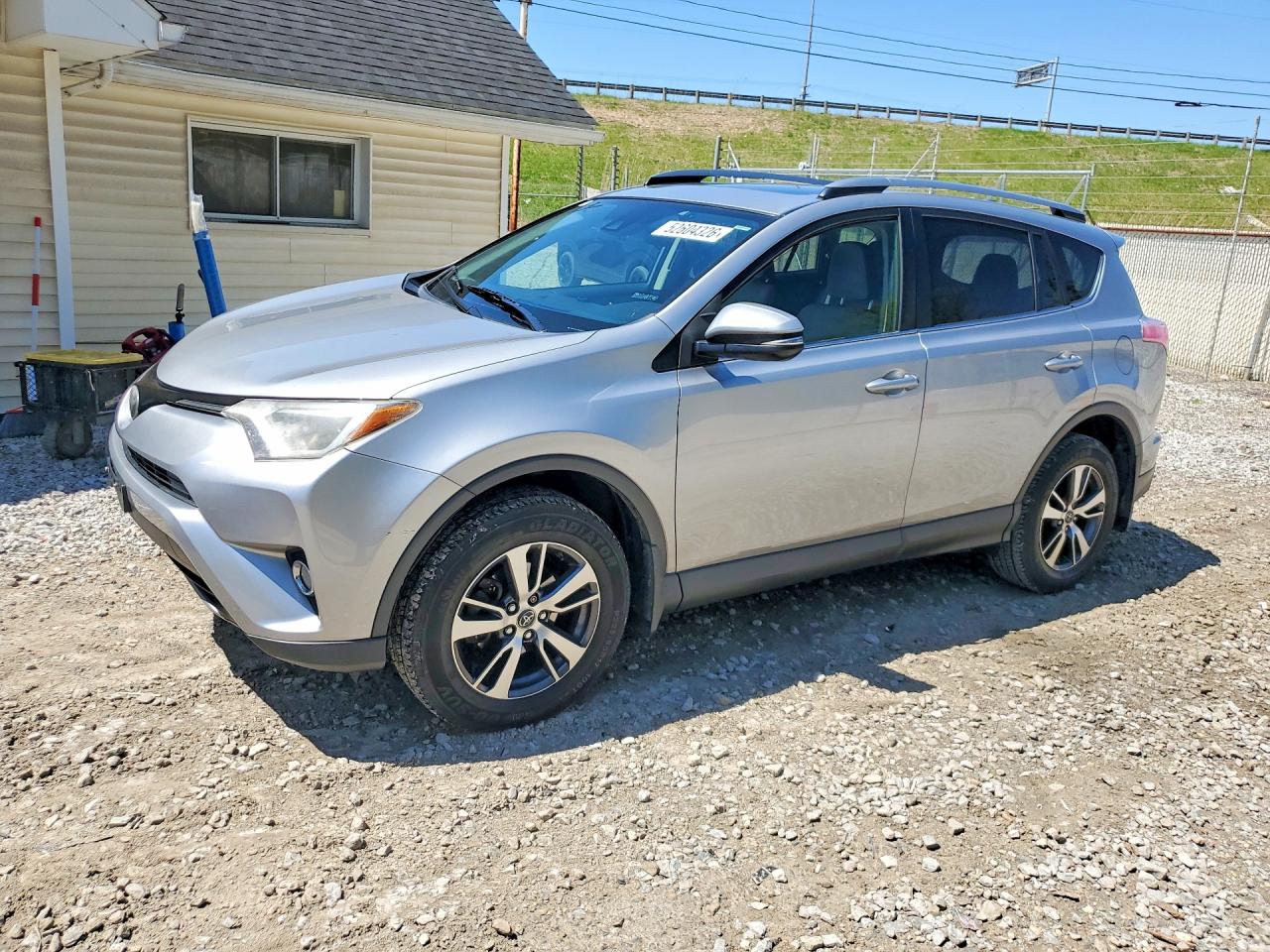 Salvage Toyota RAV4 Image