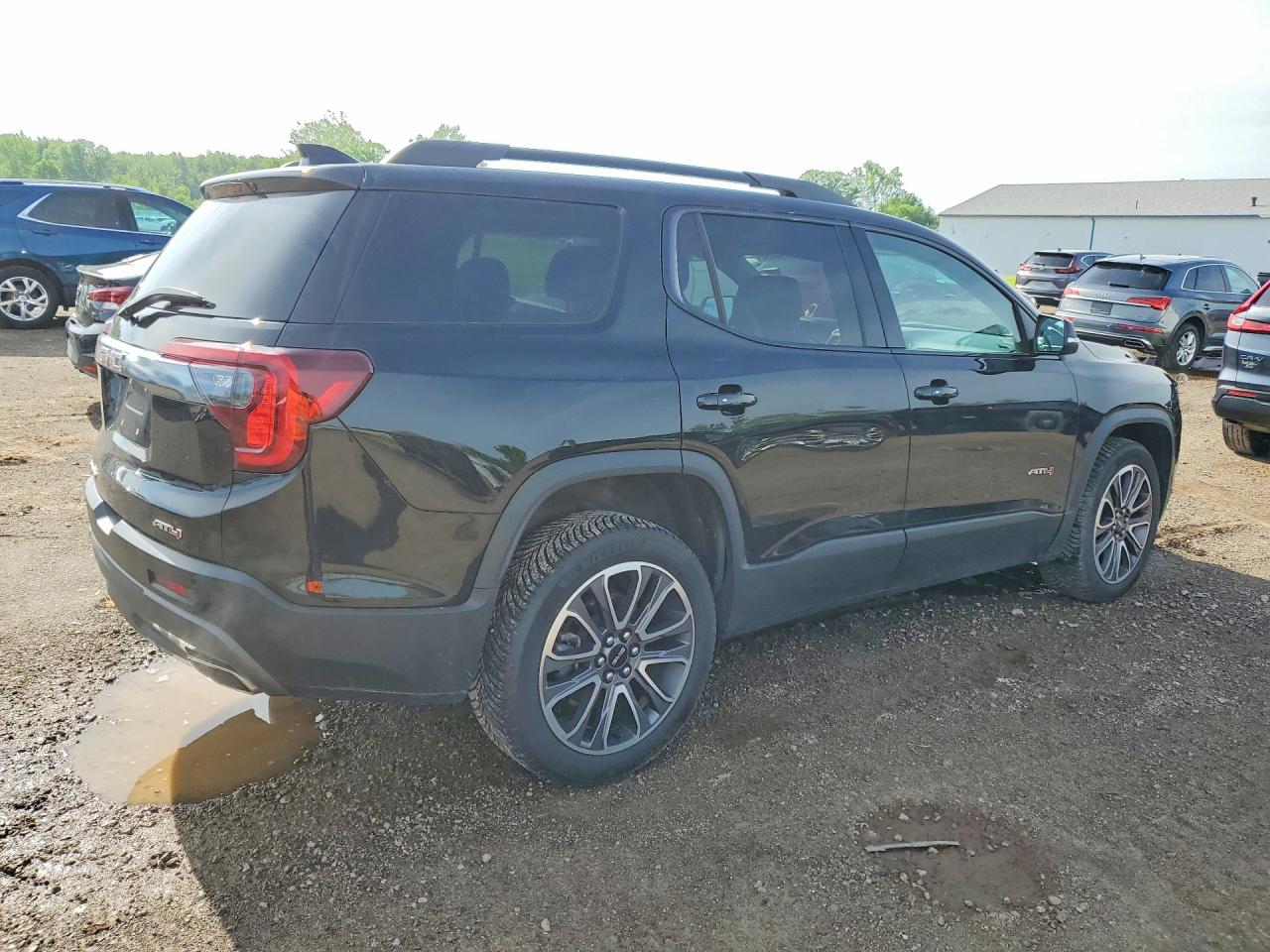 GMC Acadia At4