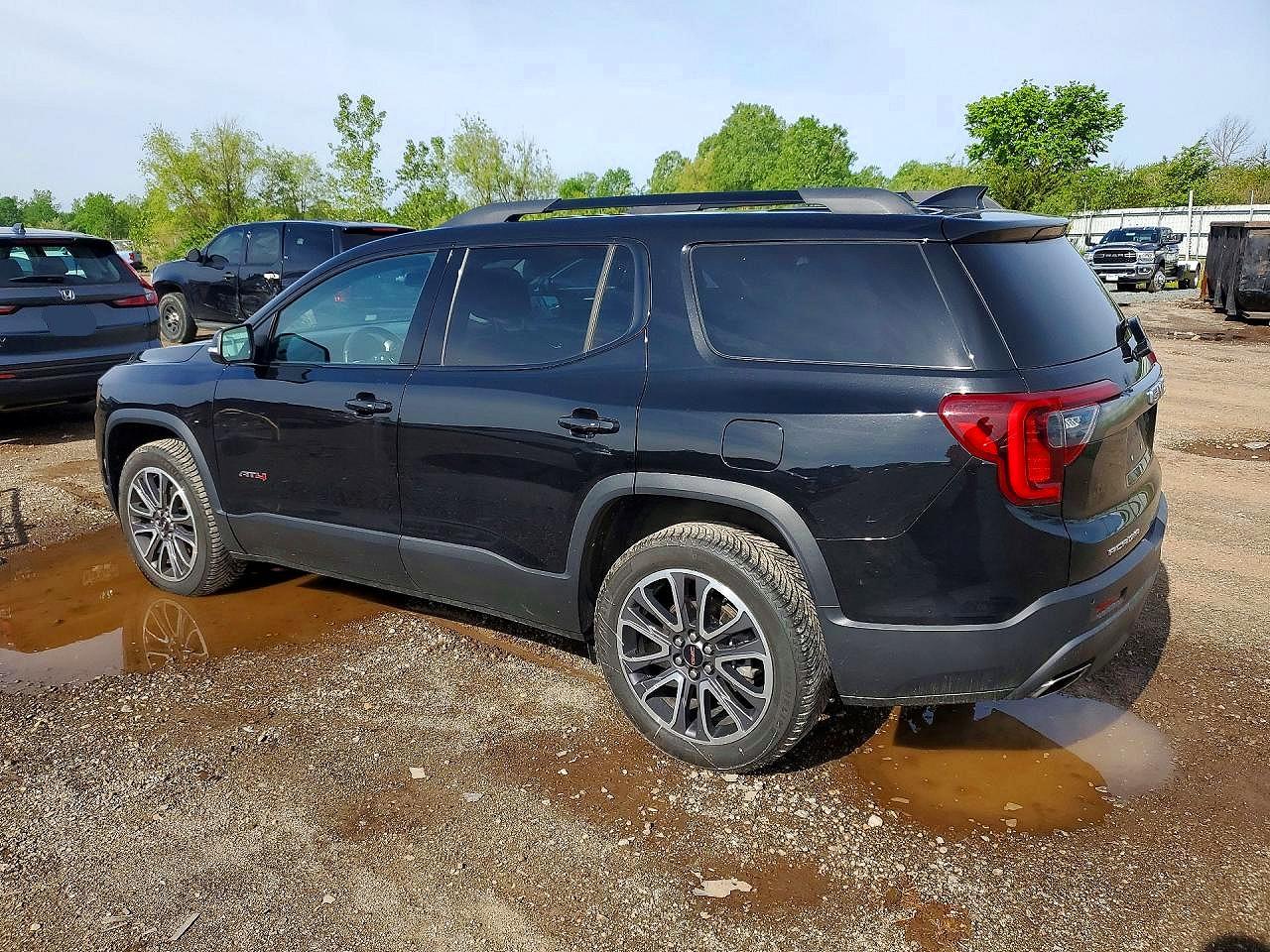 GMC Acadia At4