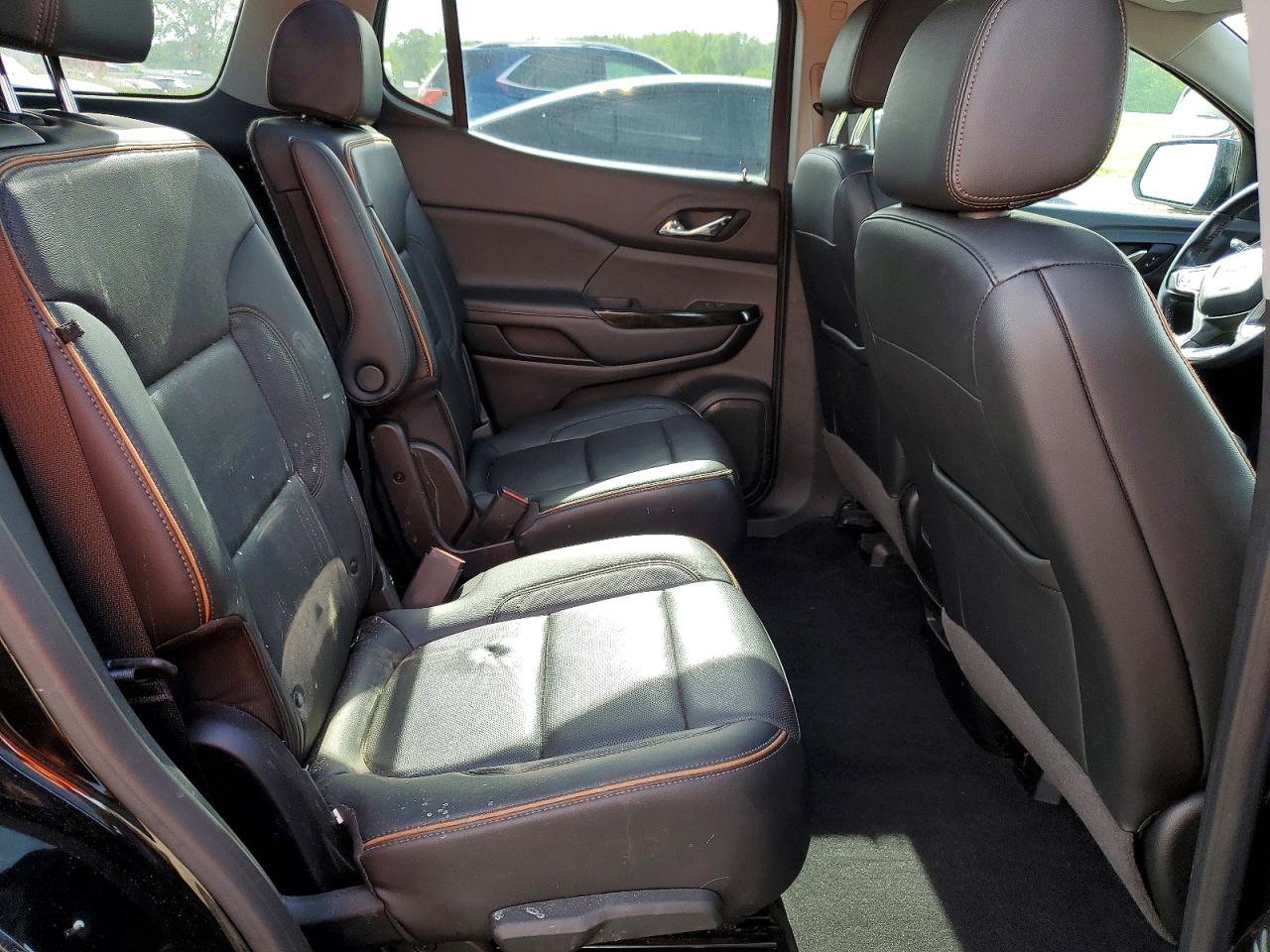 GMC Acadia At4