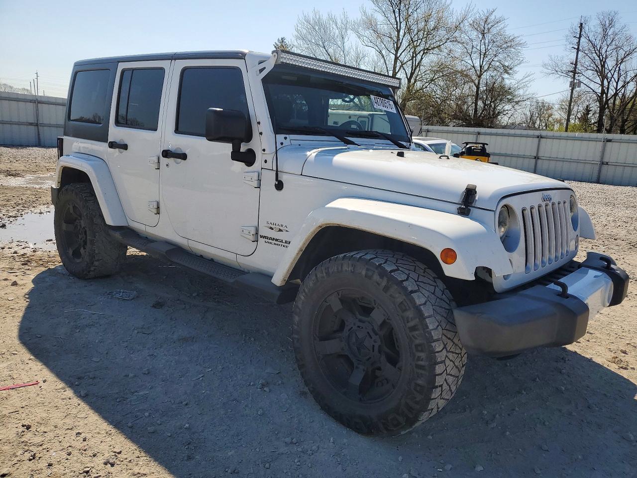 Jeep Wrangler Sahara