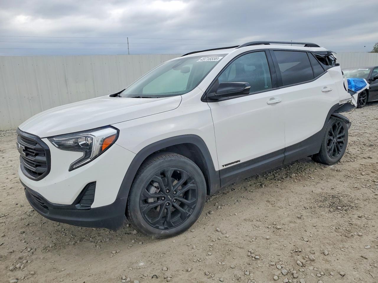 Salvage GMC Terrain Image