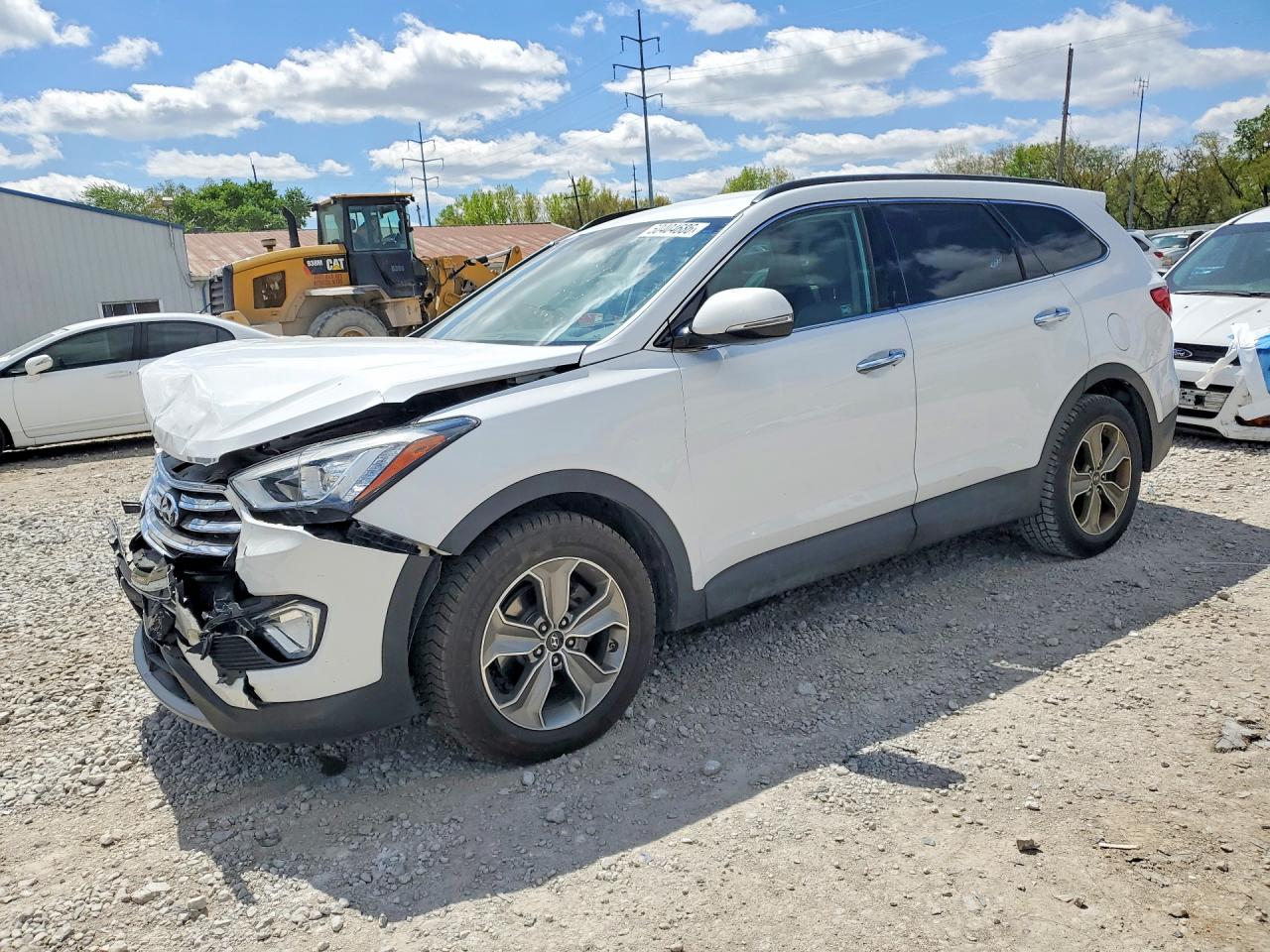 Salvage Hyundai SANTA FE Image