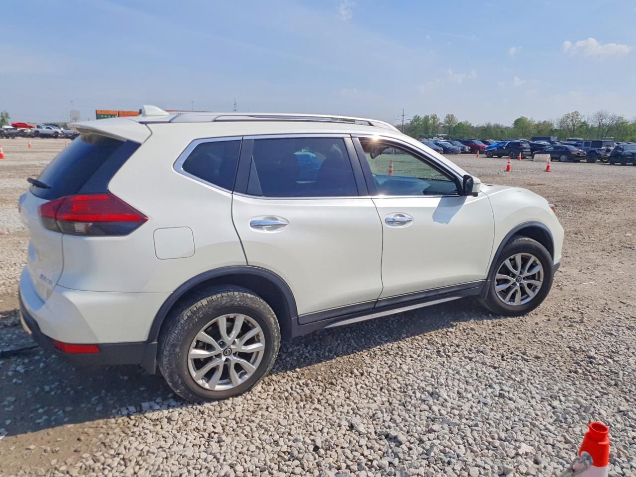 Nissan Rogue S