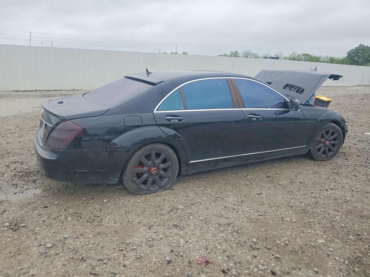Mercedes-Benz S-Class 550