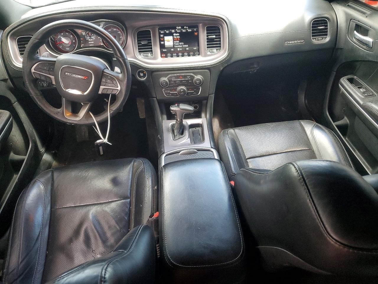 Dodge Charger Sxt