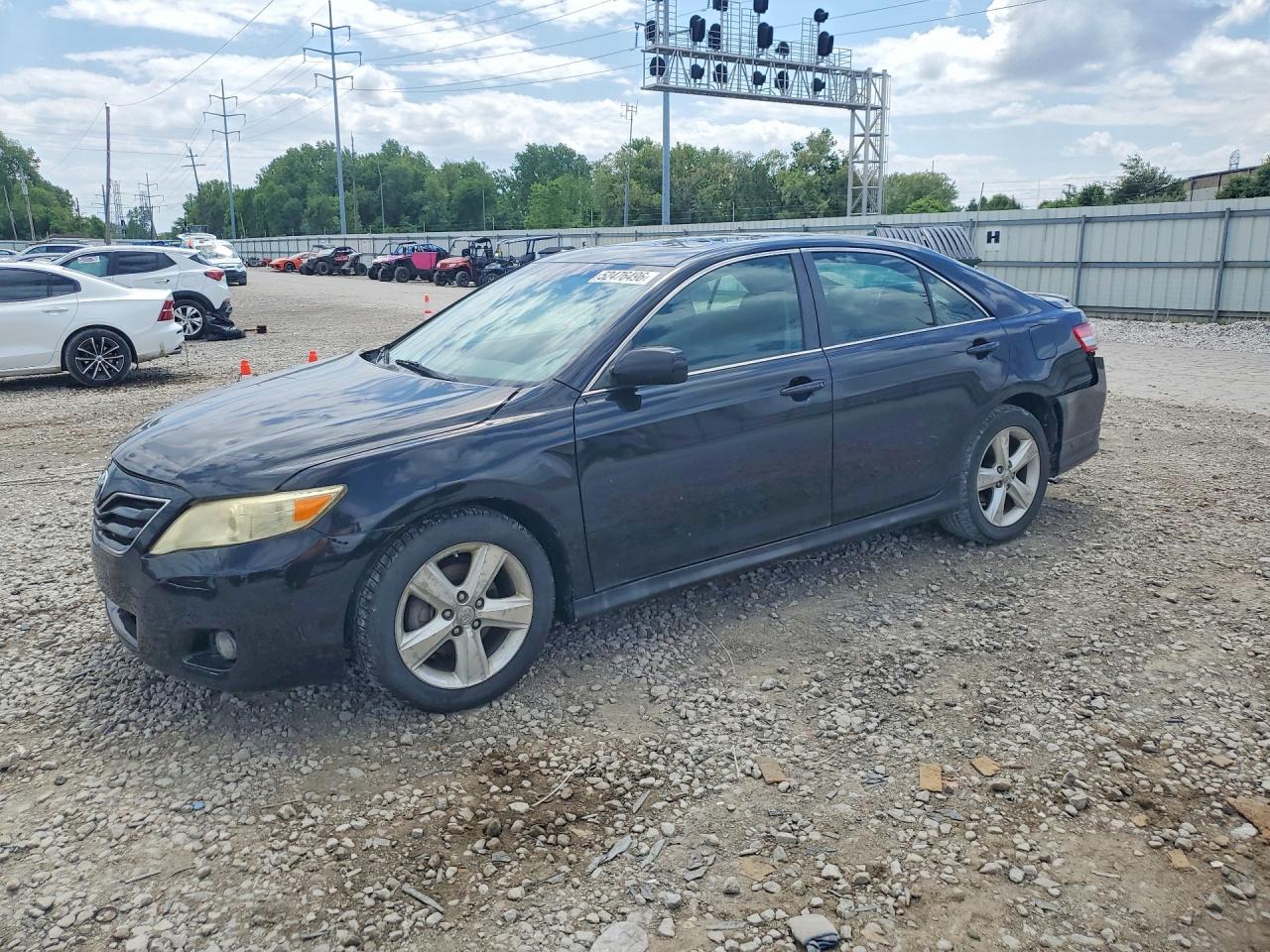 Salvage Toyota Camry Image