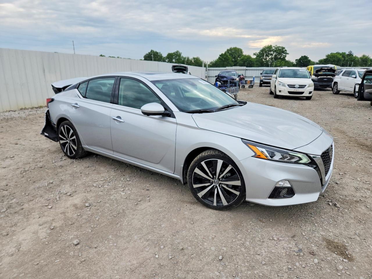 Nissan Altima Platinum