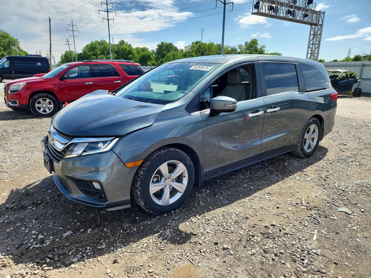 Salvage Honda Odyssey Image
