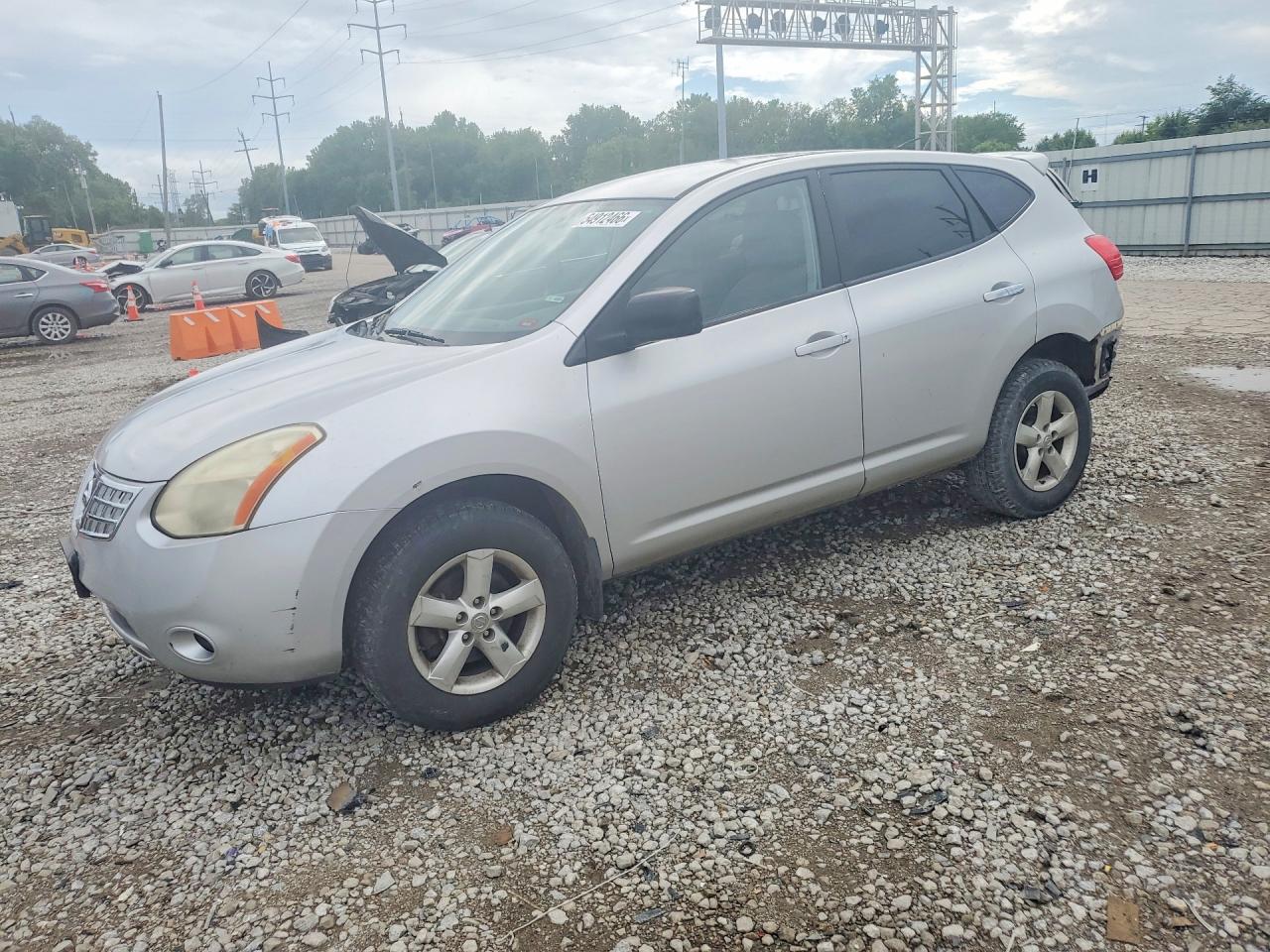 Salvage Nissan Rogue Image