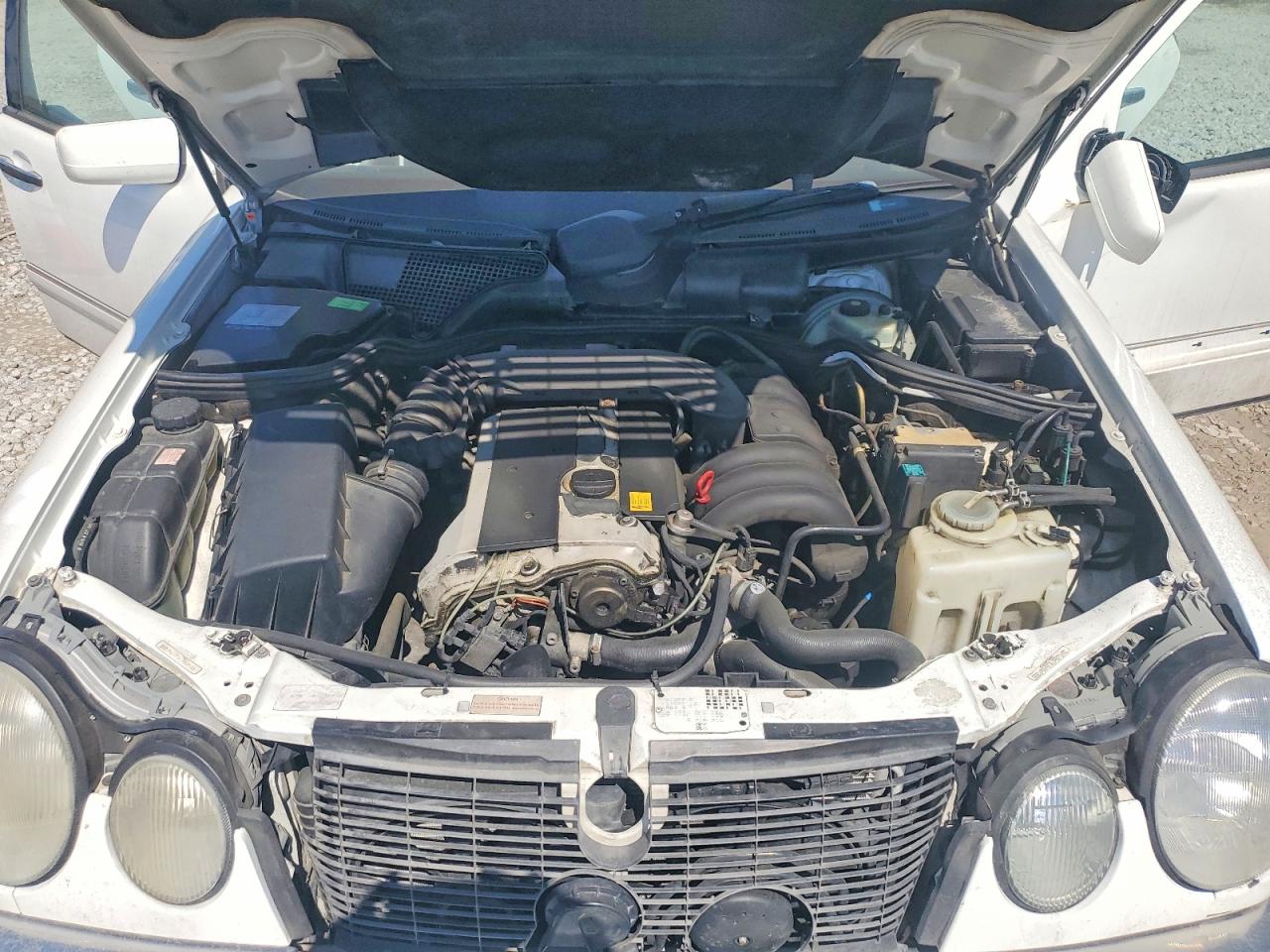 Mercedes-Benz E-Class 320