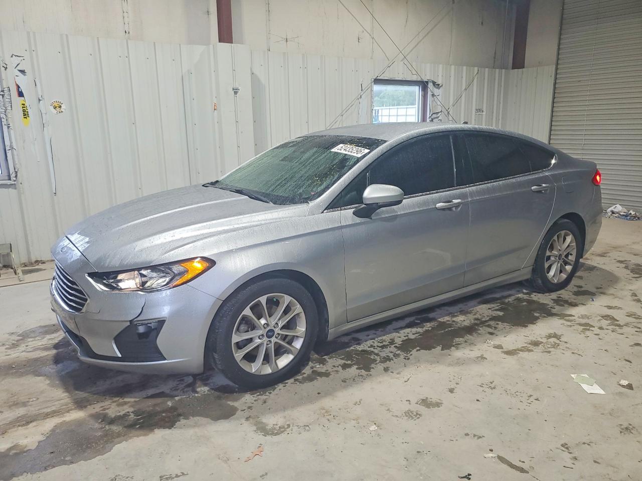Salvage Ford Fusion Image
