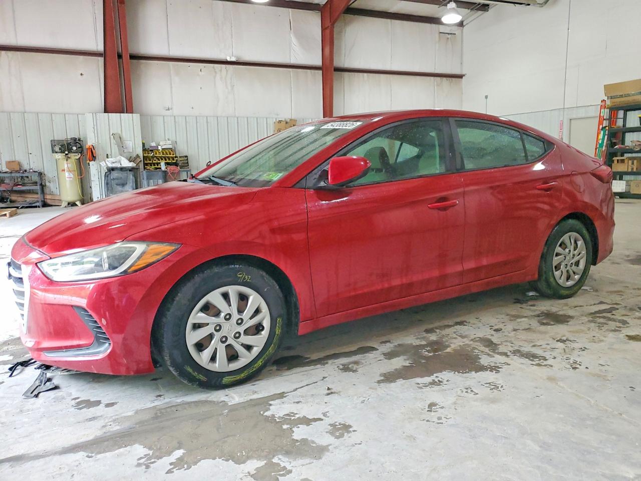 Salvage Hyundai ELANTRA Image