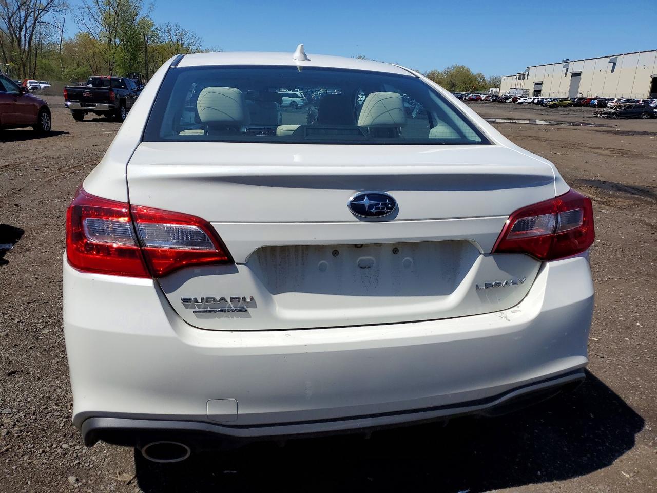 Subaru Legacy 2.5i Premium