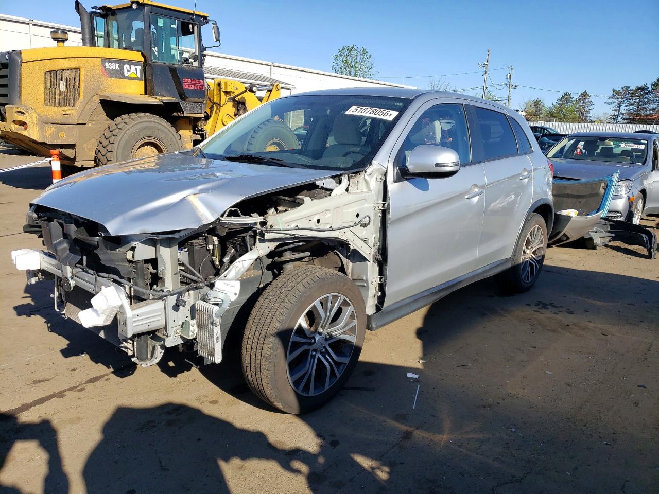 Salvage Mitsubishi Outlander Image