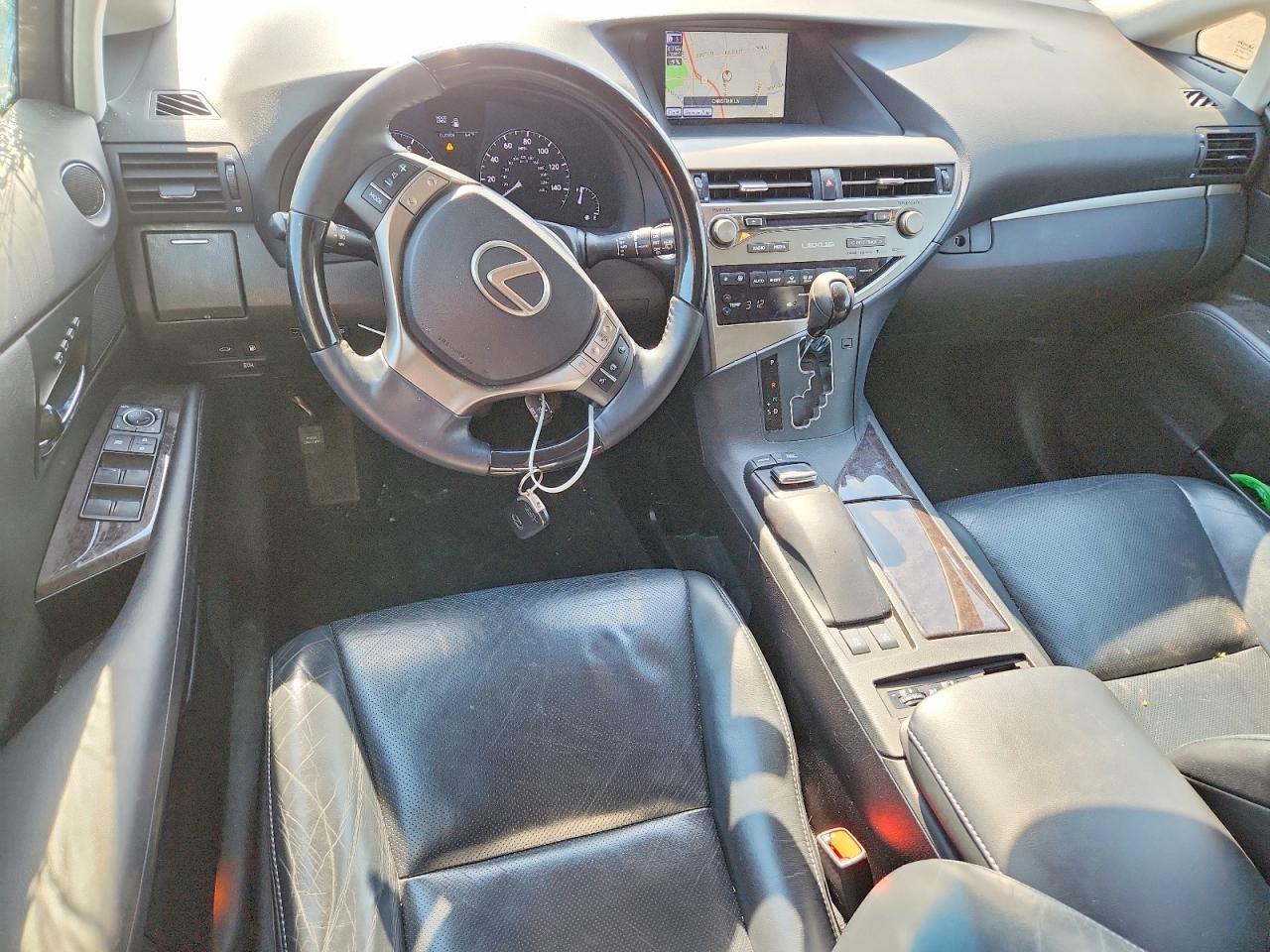 Lexus RX Base