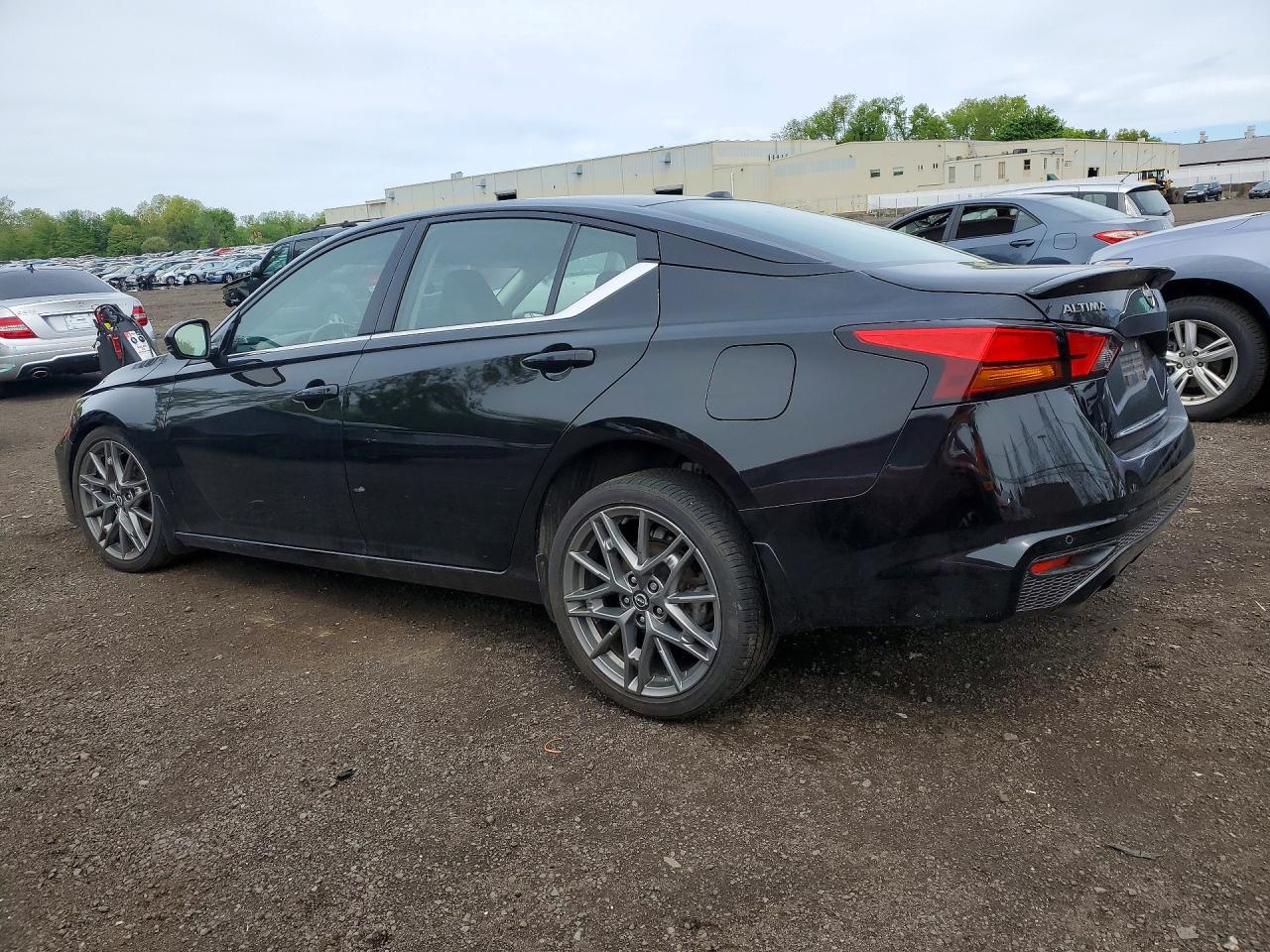 Nissan Altima Sr